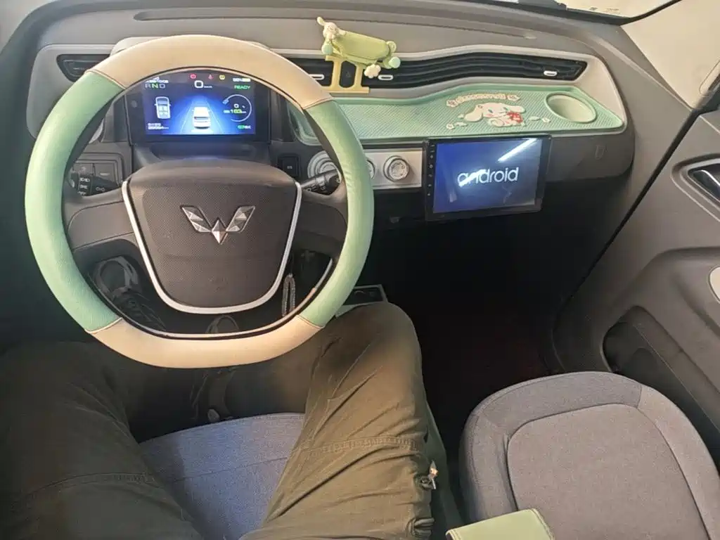 Wuling MINIEV — миниатюра 10