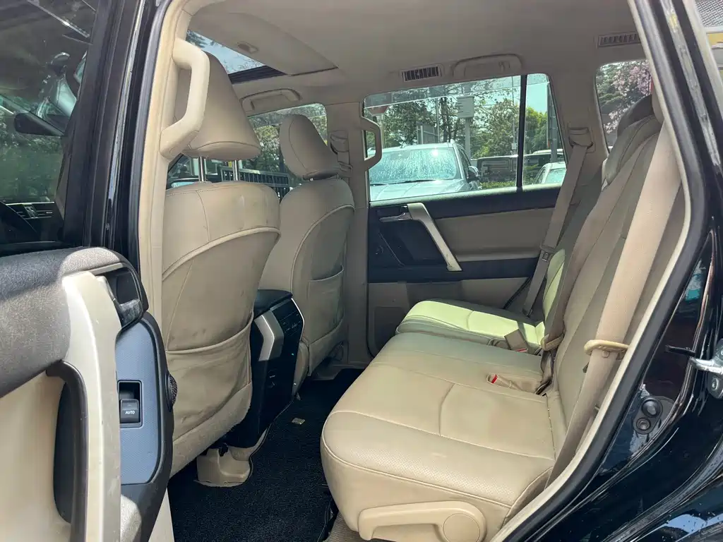 Toyota Prado — миниатюра 8