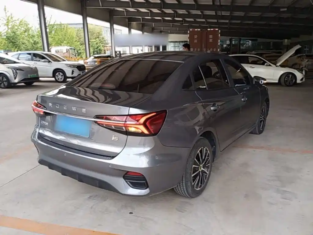 Roewe i5 2021 1.5L MT