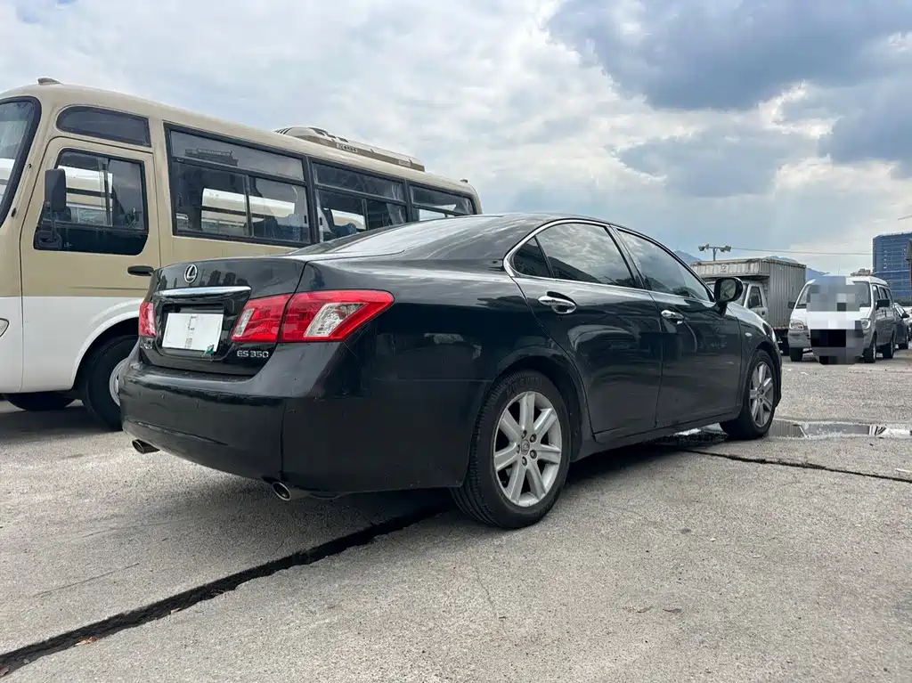Lexus ES — миниатюра 4