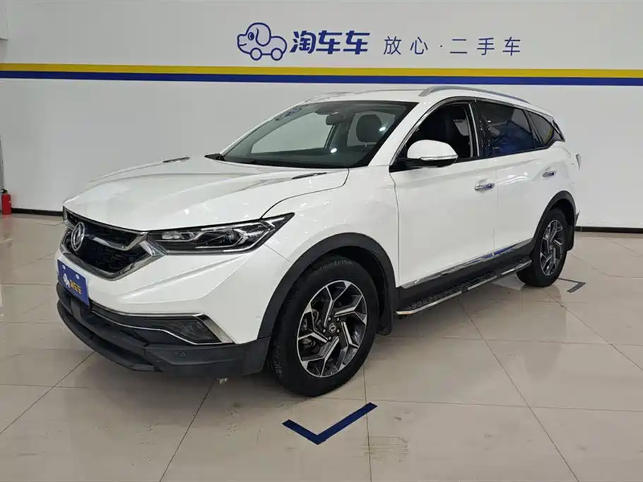 DONGFENG AX7
