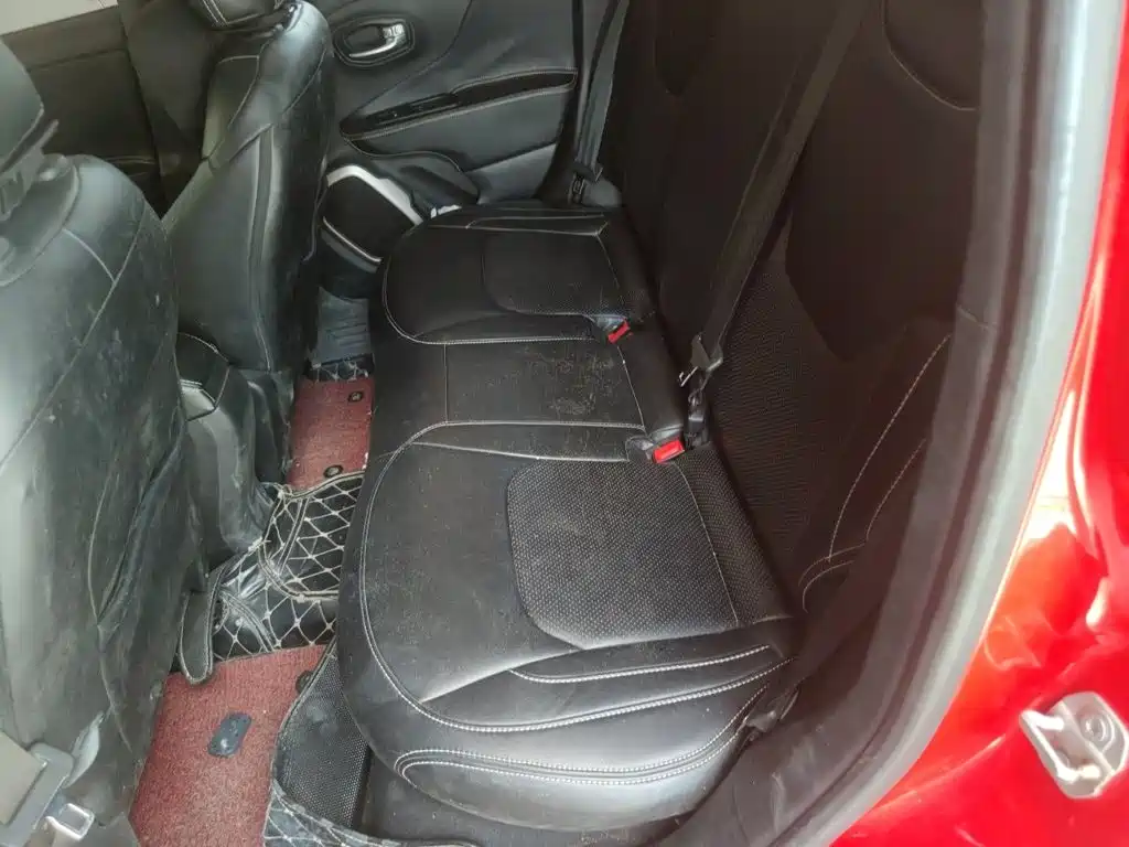 Jeep Renegade — миниатюра 23
