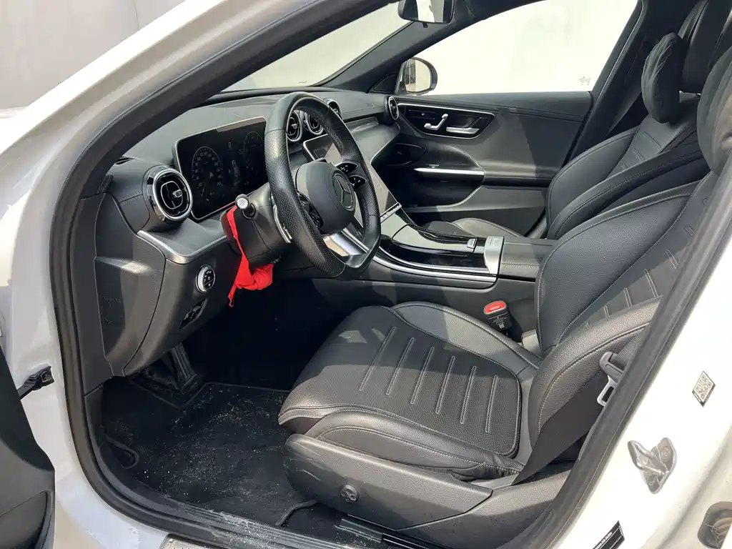 Mercedes-Benz C-Class — миниатюра 10