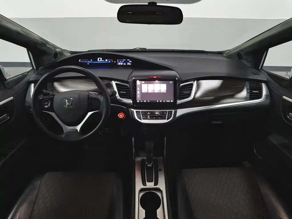 Honda Jade — миниатюра 5