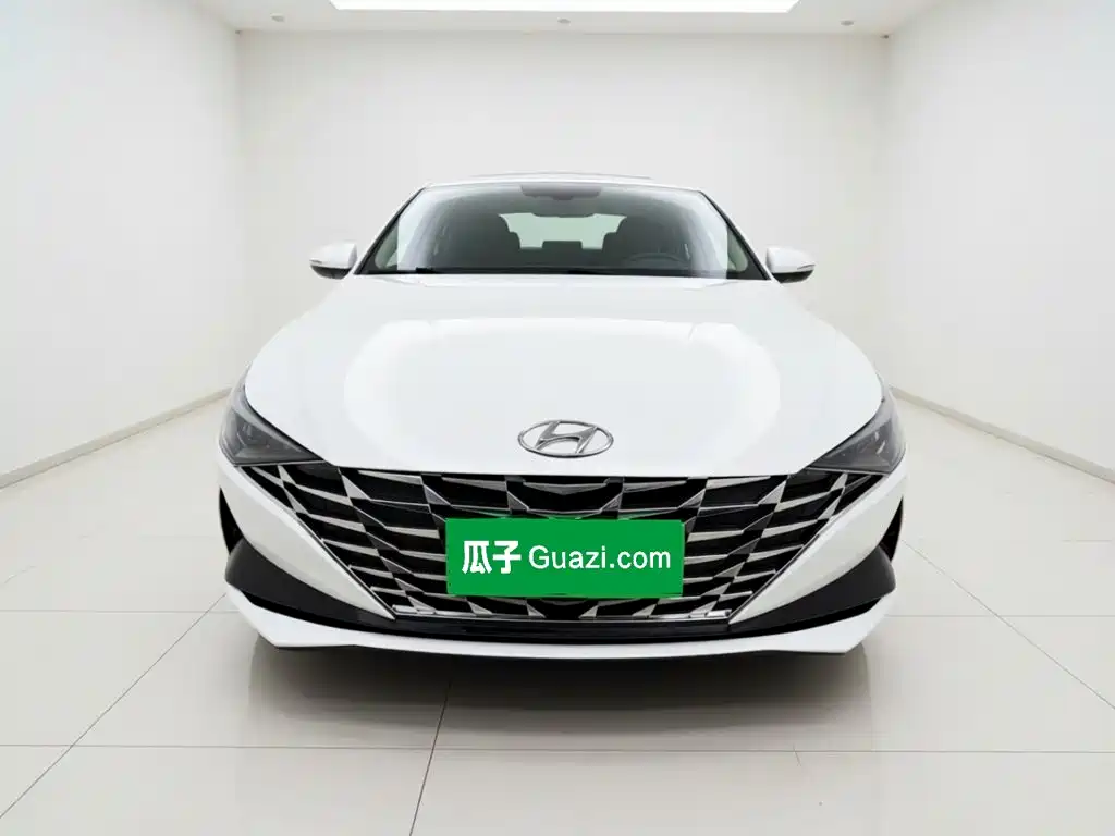 Hyundai Elantra — миниатюра 2