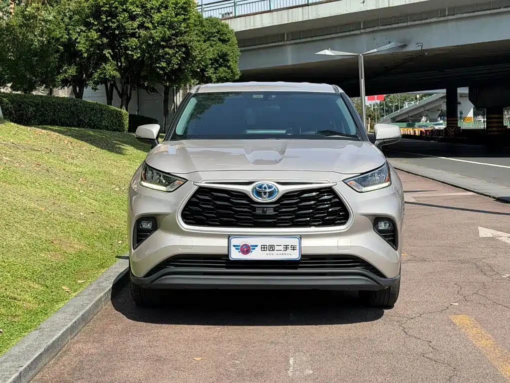 Toyota Highlander — миниатюра 2