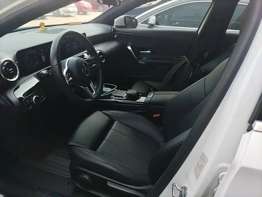 Mercedes-Benz A-Class — миниатюра 15