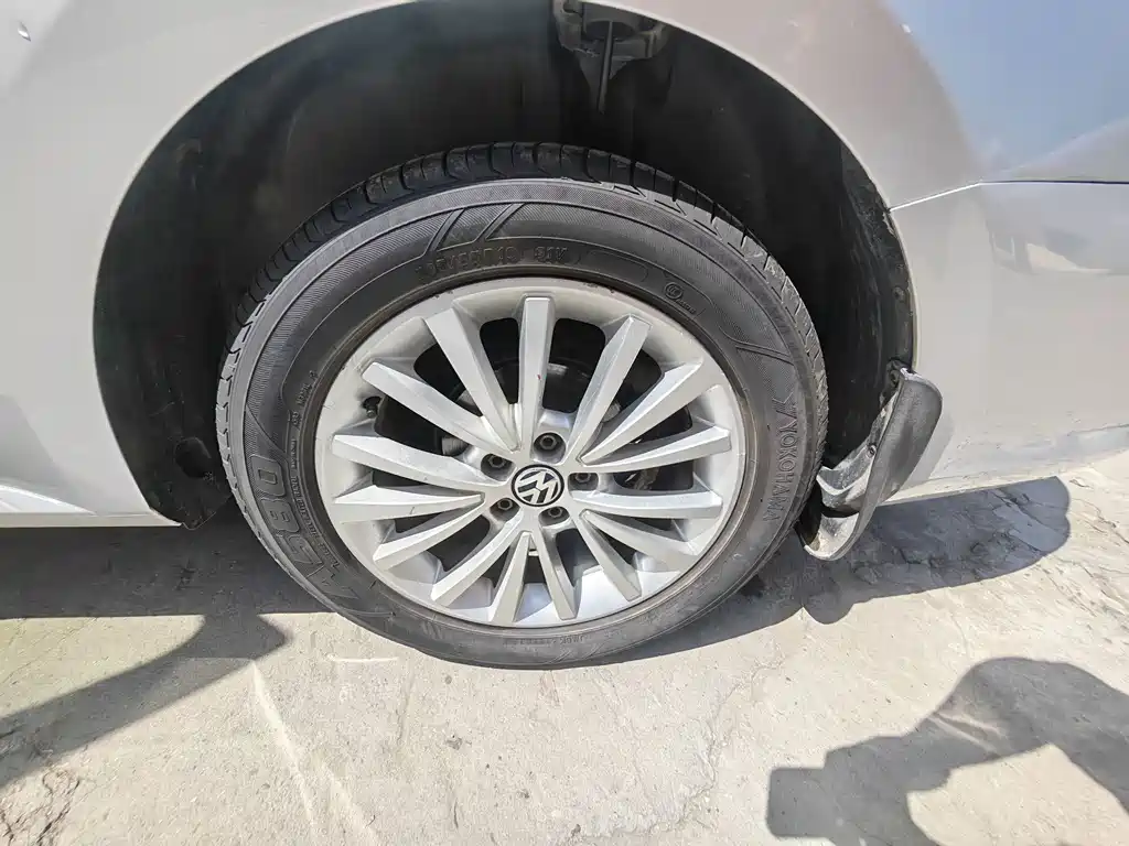 Volkswagen Lavida — миниатюра 14
