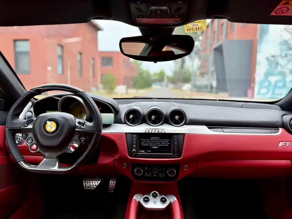 Ferrari FF — миниатюра 12
