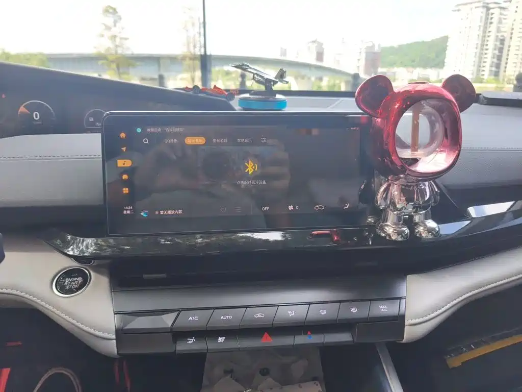 Changan UNI-V iDD — миниатюра 9
