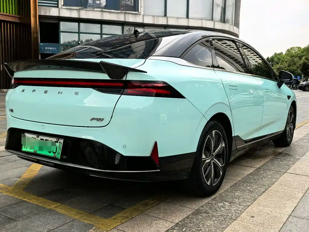 XPeng P5 — миниатюра 11