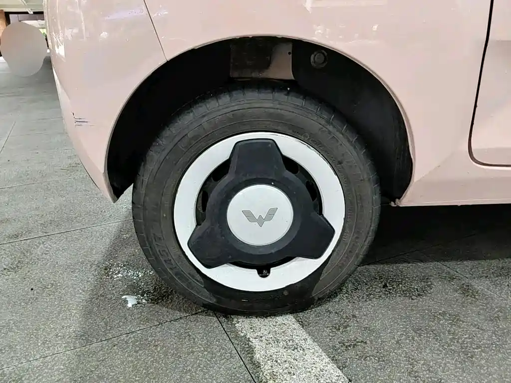 Wuling MINIEV — миниатюра 18