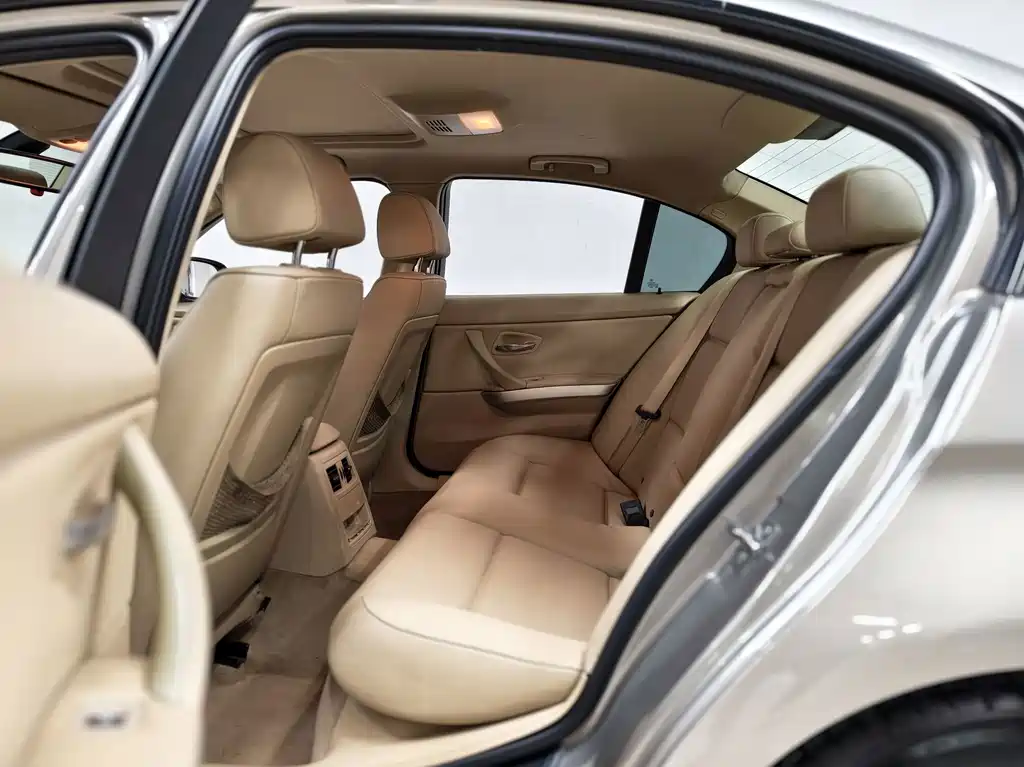 BMW 3 Series — миниатюра 6