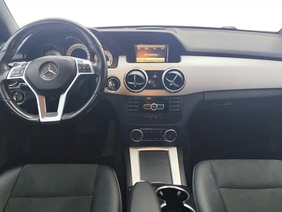 Mercedes-Benz GLK-Class — миниатюра 12
