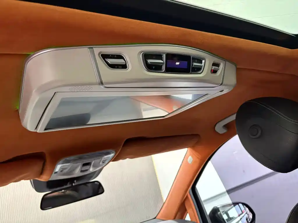 MERCEDES-BENZ V CLASS