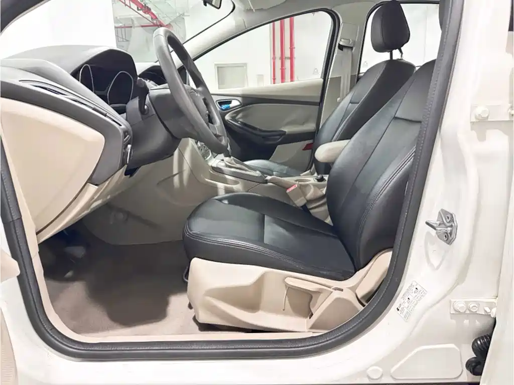 Ford Focus — миниатюра 13