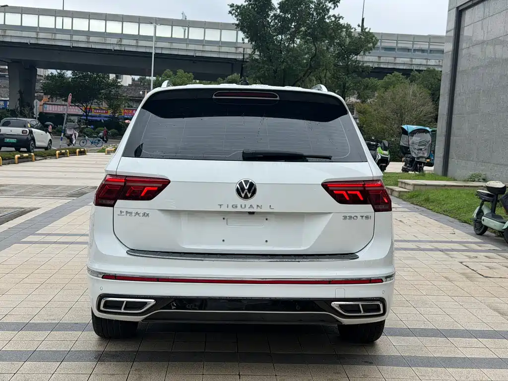 Volkswagen Tiguan L — миниатюра 9