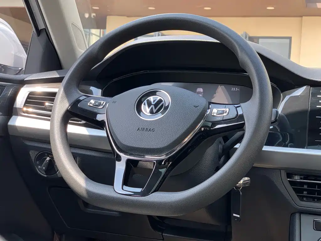 Volkswagen Lavida — миниатюра 19
