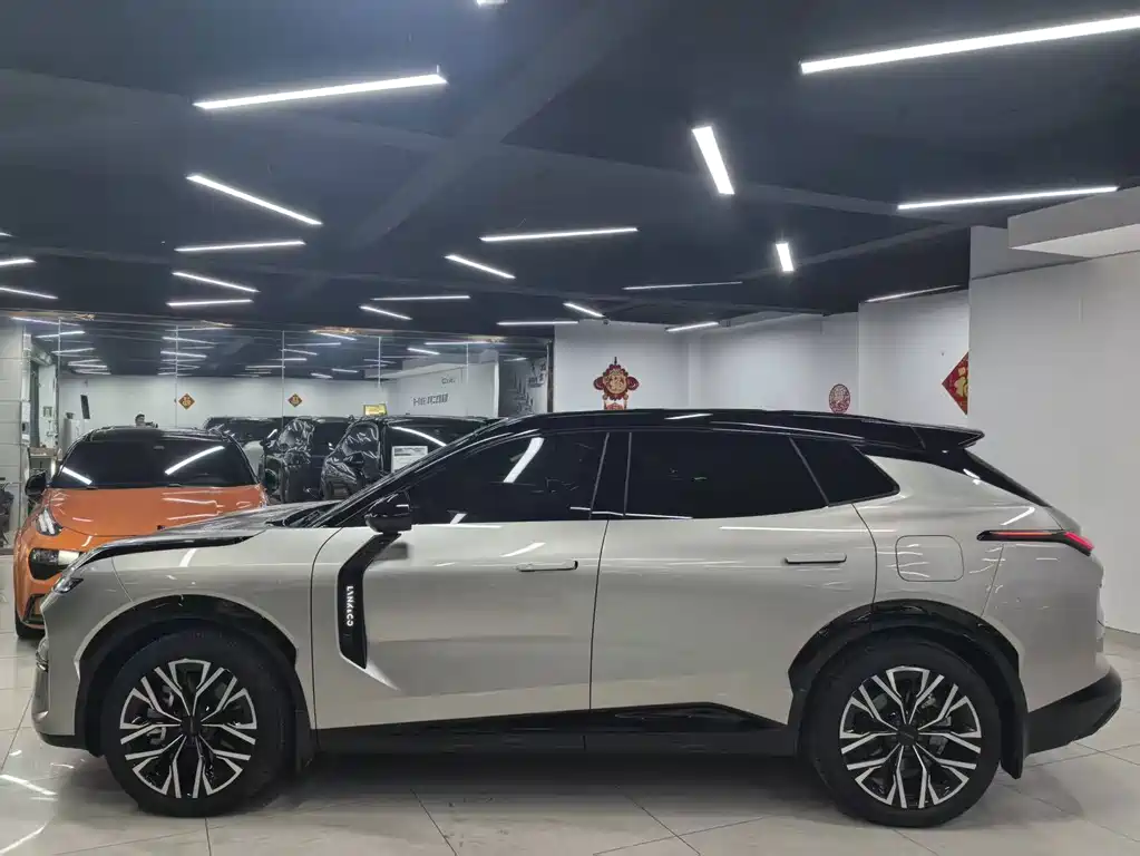 Lynk & Co 08 EM-P — миниатюра 9