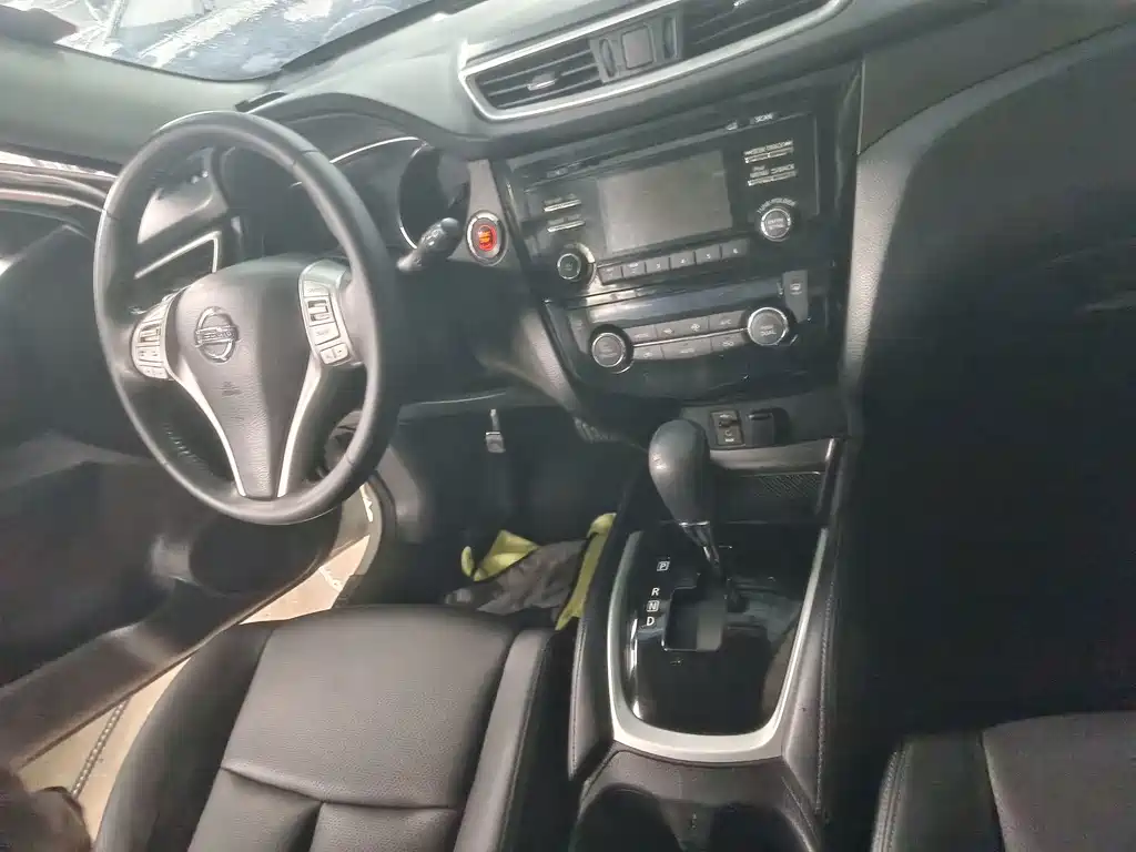 Nissan X-Trail — миниатюра 4