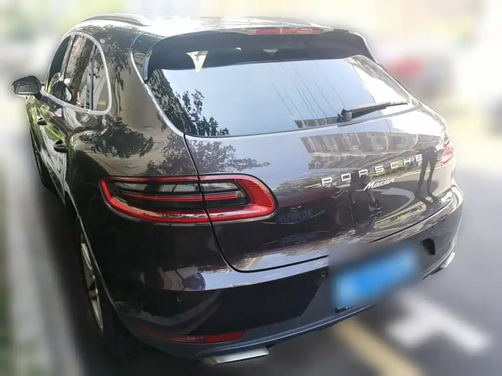 Porsche Macan — миниатюра 7