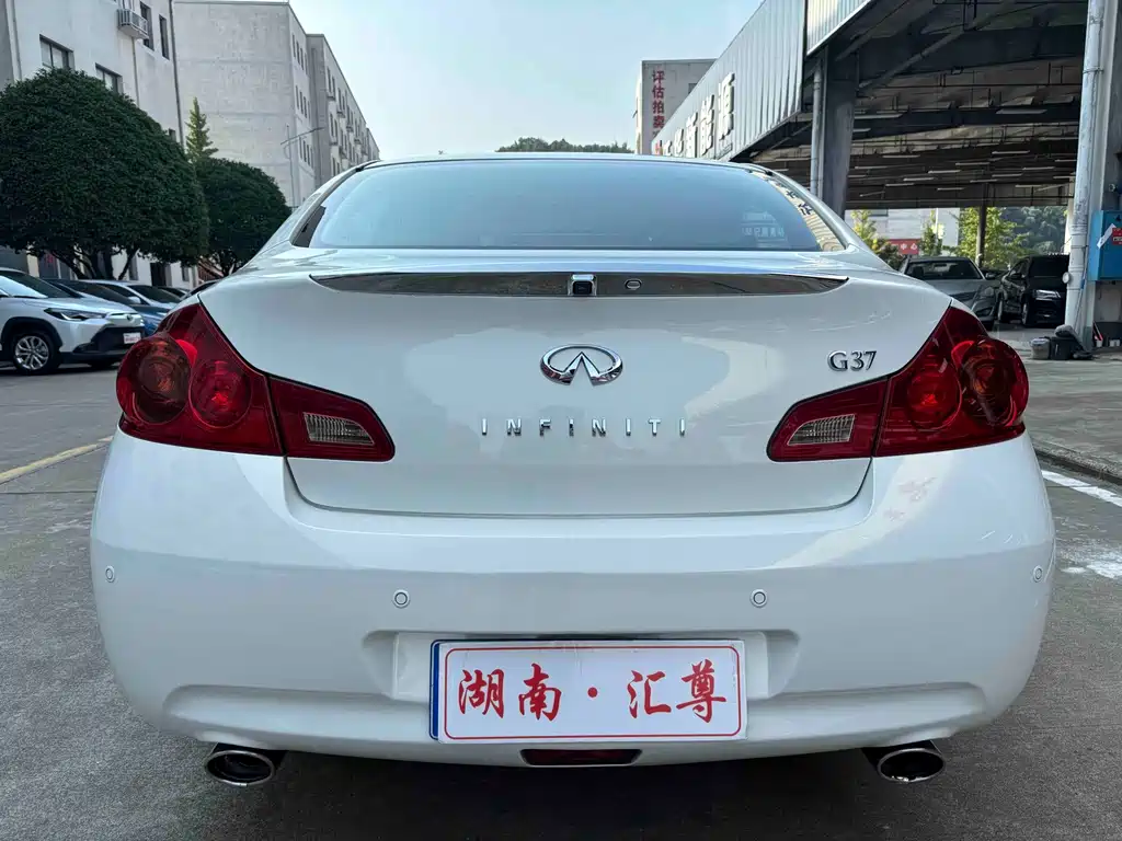 Infiniti G — миниатюра 16