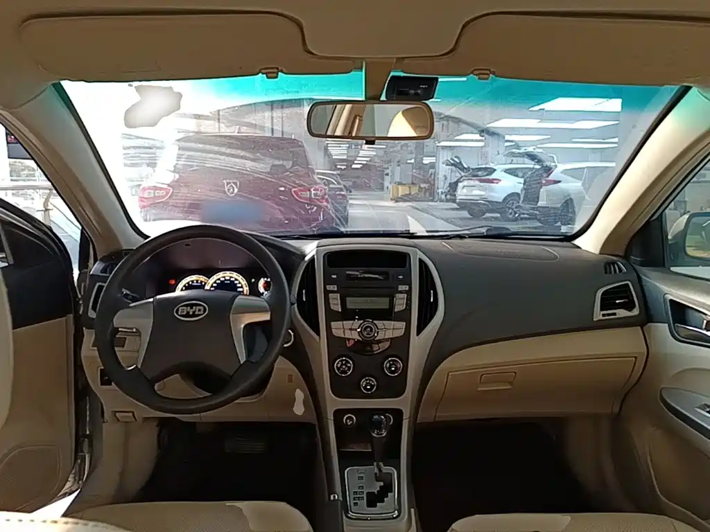 BYD F3 — миниатюра 10