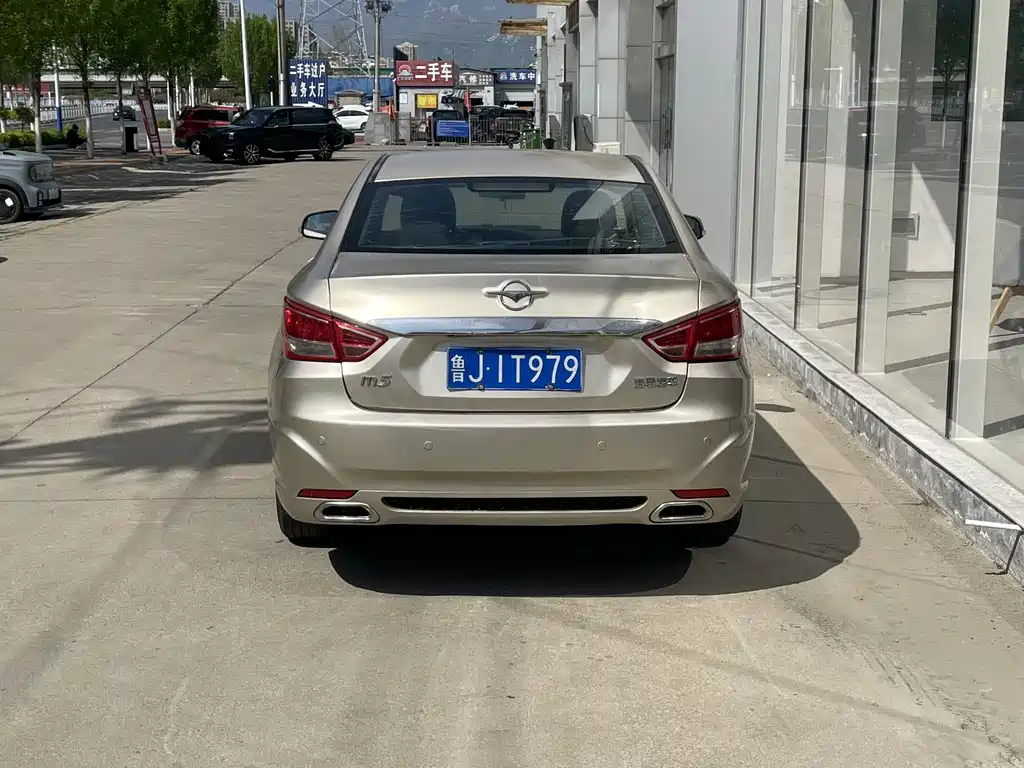 Haima Familia 2014 M5 1.6L MT Elite
