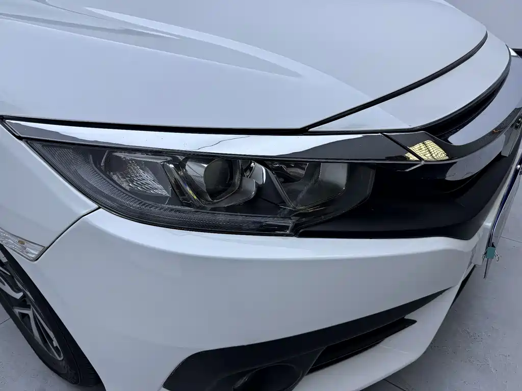 Honda Civic 2016 220TURBO CVT Luxury