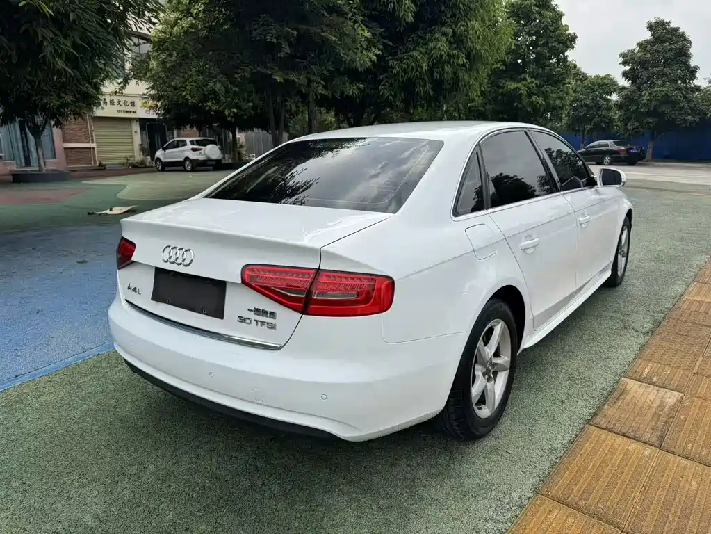 Audi A4L — миниатюра 4