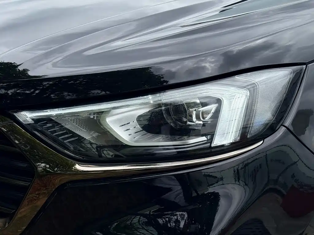Ford Edge — миниатюра 38