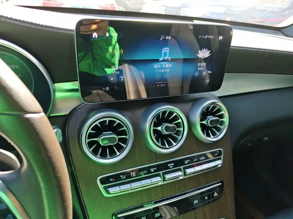 Mercedes-Benz GLC — миниатюра 13
