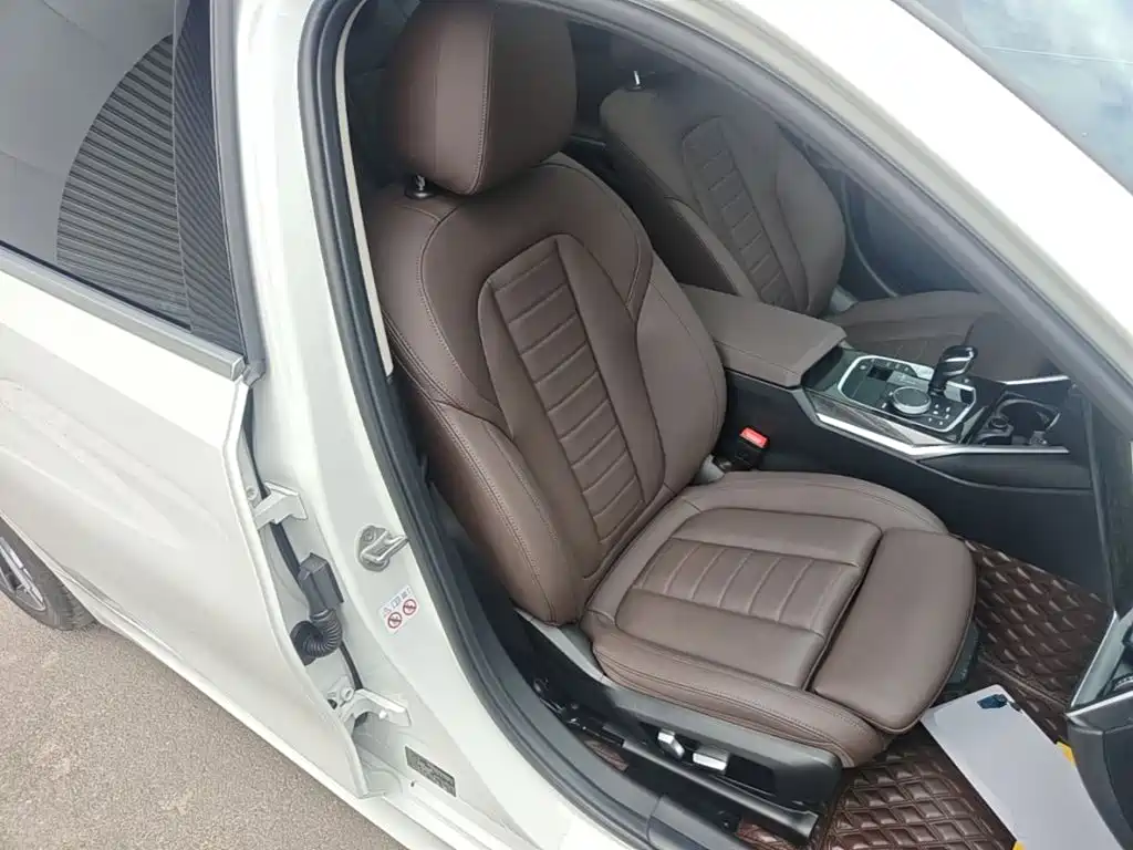 BMW 3 Series — миниатюра 25