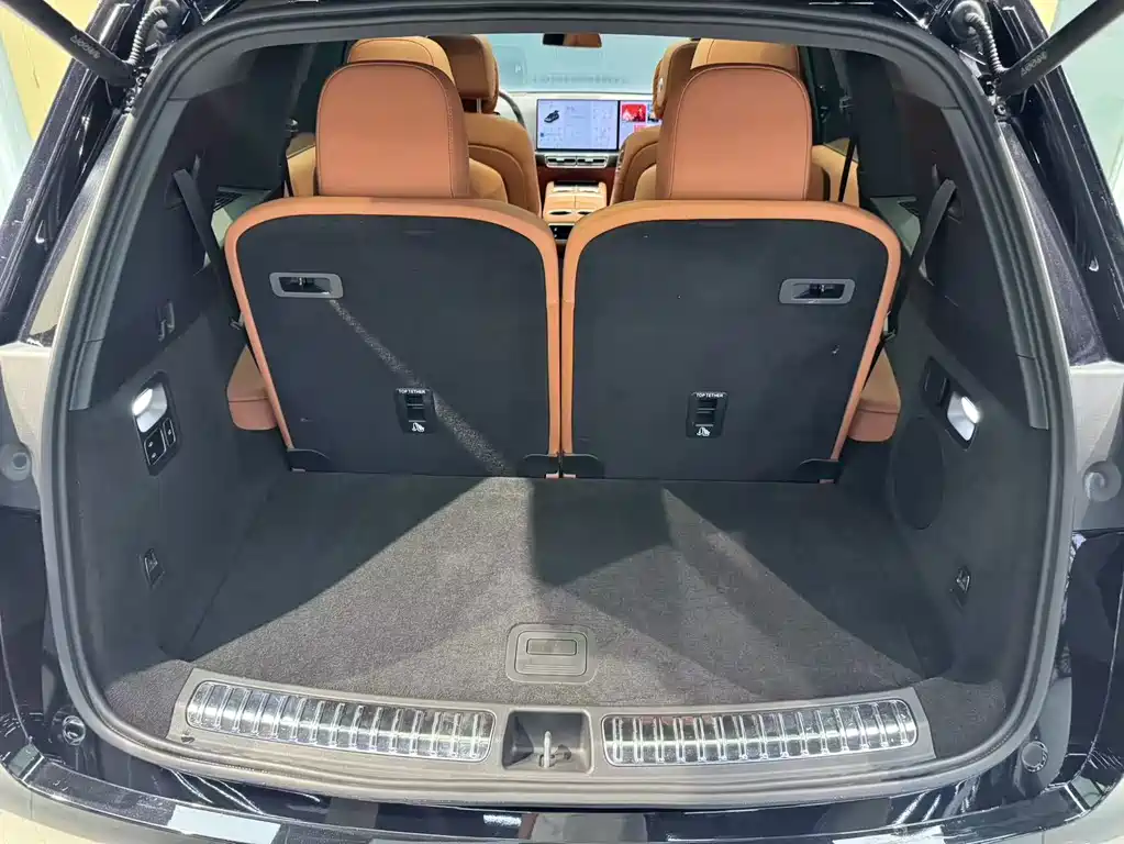 Li Auto Li L8 — миниатюра 6