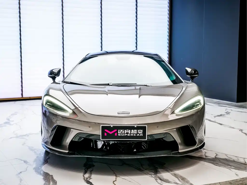 MCLAREN GT