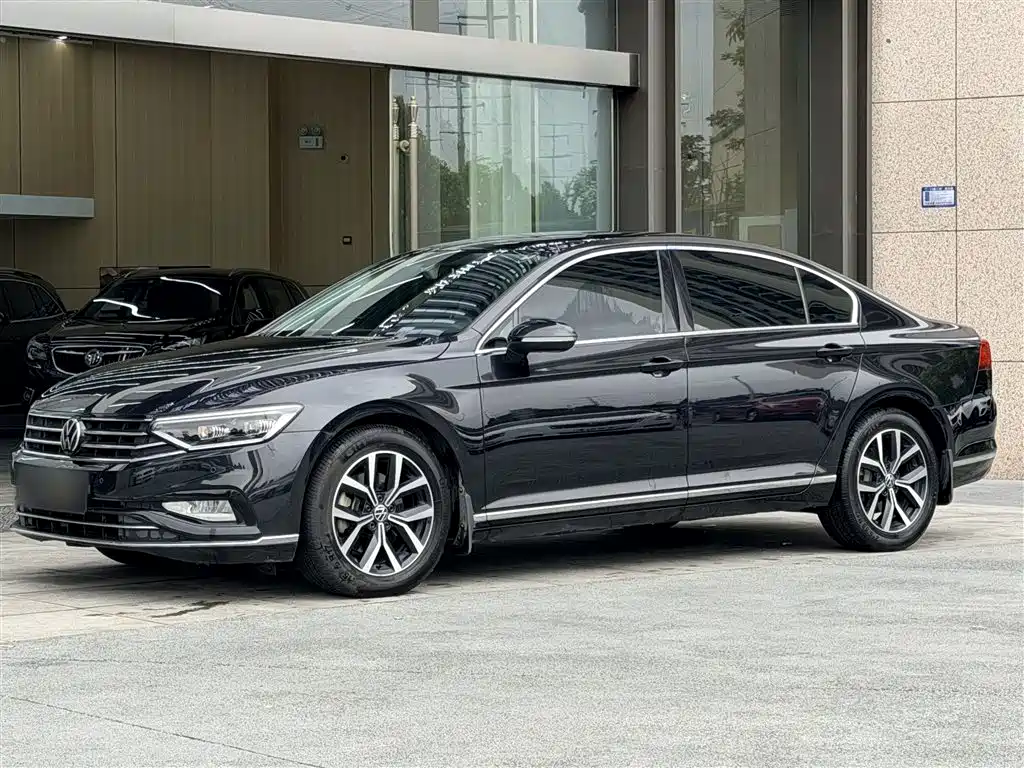 Купить Volkswagen Magotan