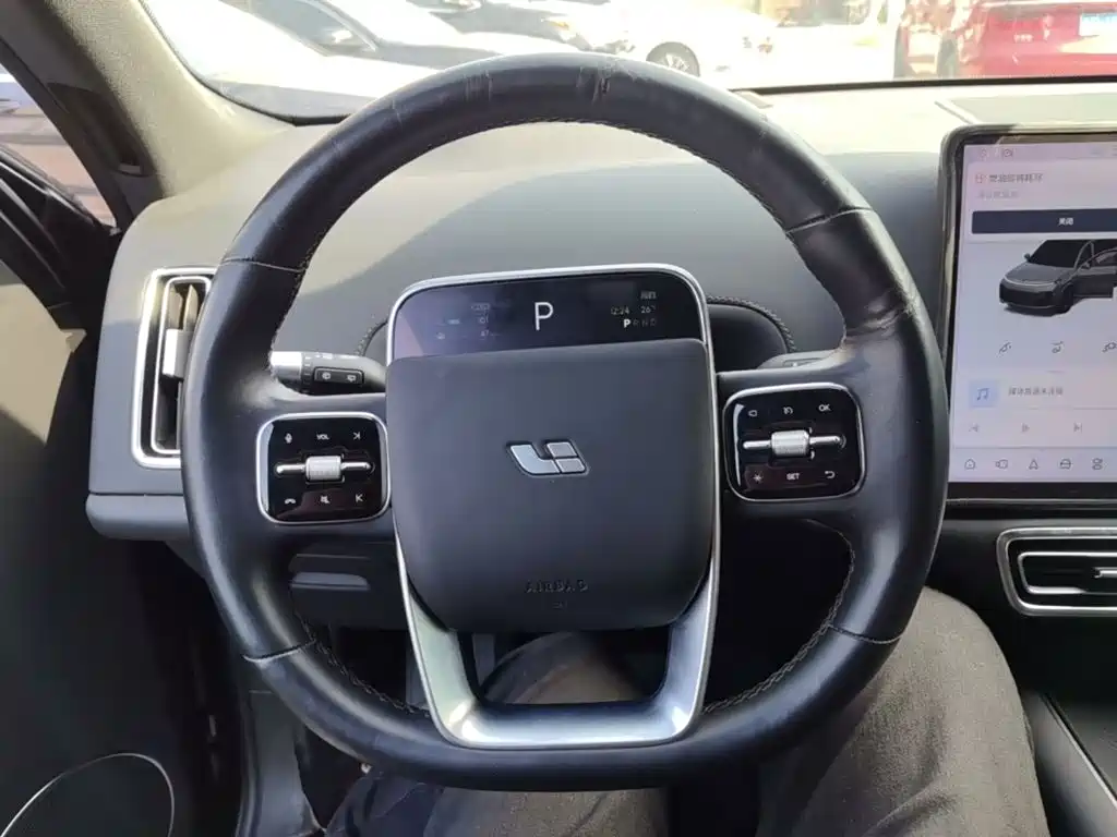 Li Auto Li L8 — миниатюра 11