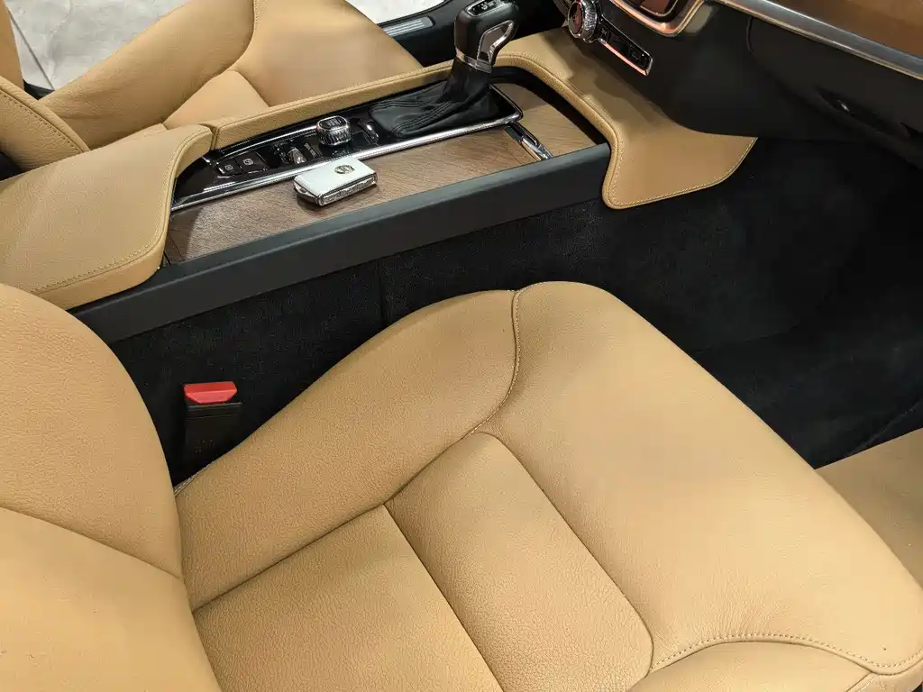 Volvo S90 — миниатюра 19