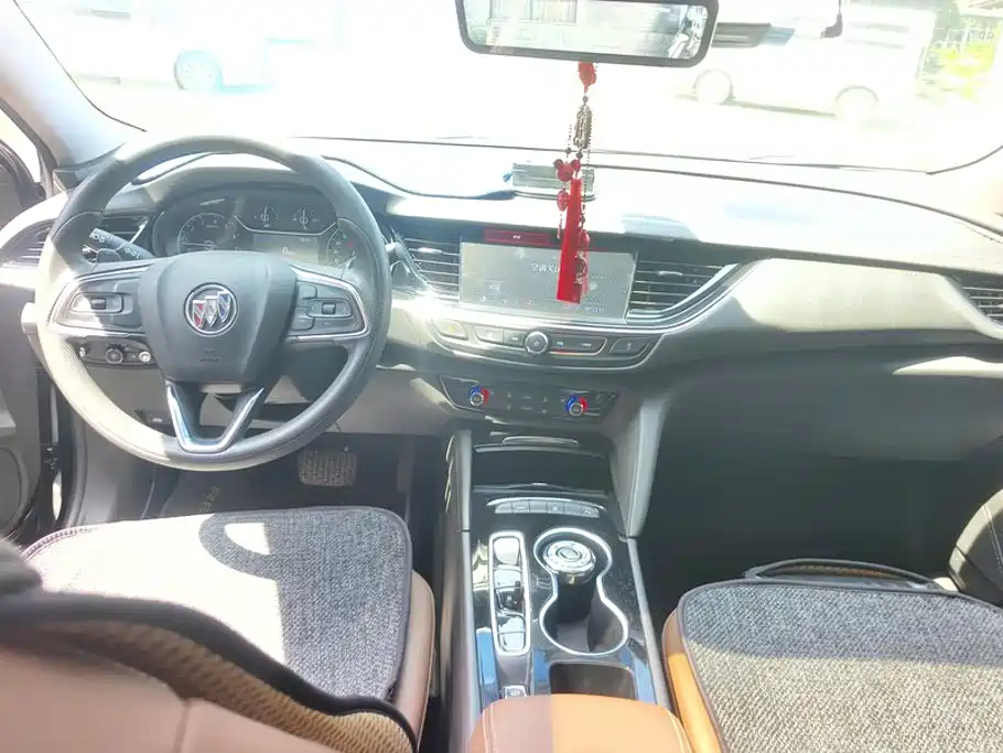 Buick Regal — миниатюра 12