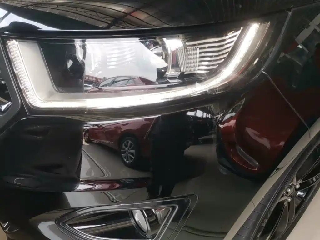 Ford Edge — миниатюра 24