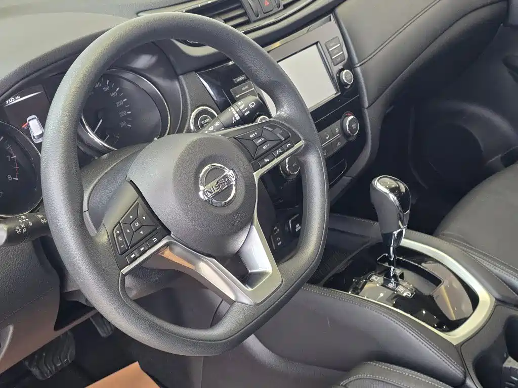 Nissan X-Trail — миниатюра 9