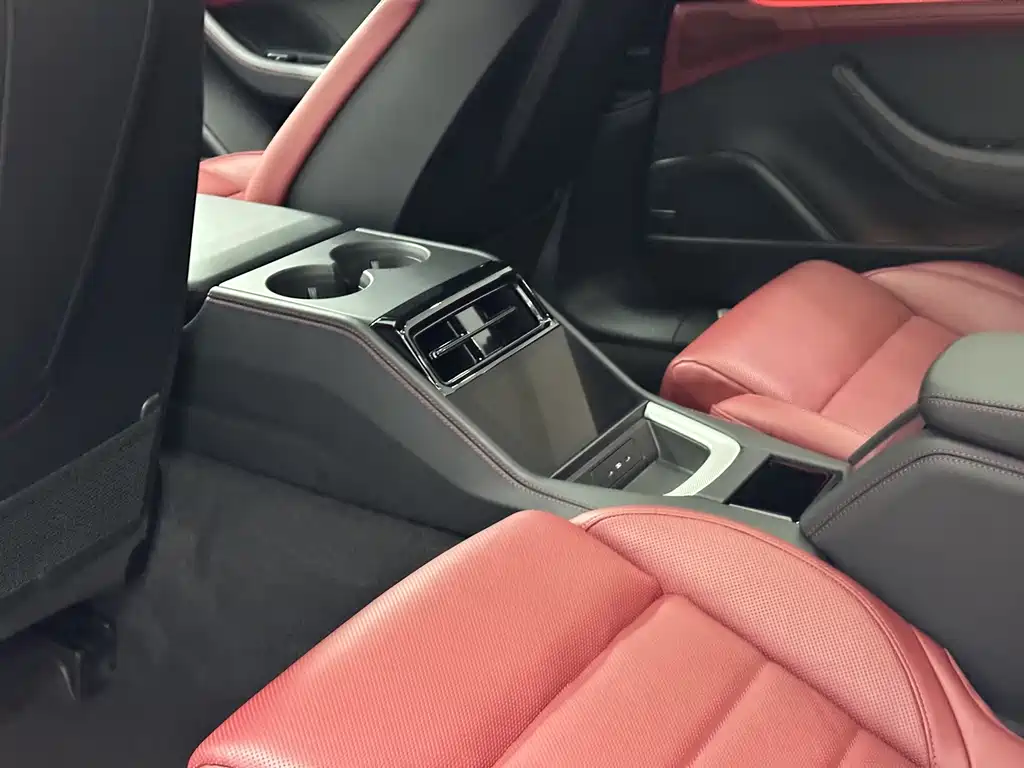 Porsche Panamera — миниатюра 20