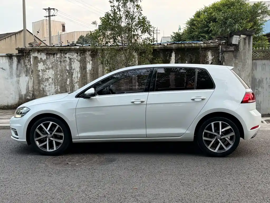 Volkswagen Golf — миниатюра 3