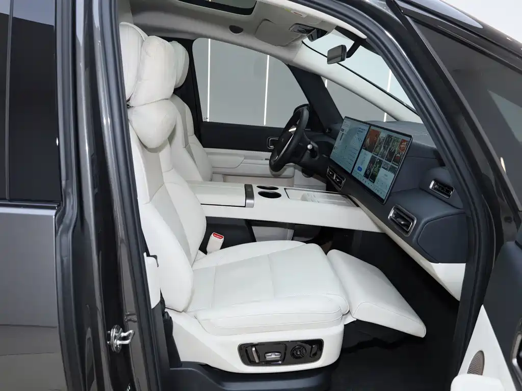 Li Auto Li MEGA — миниатюра 32