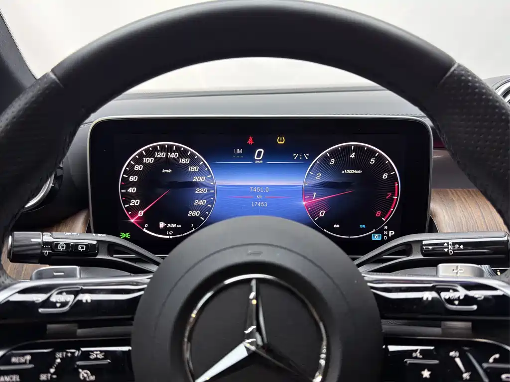 Mercedes-Benz GLC — миниатюра 5
