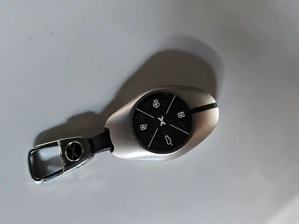 XPeng P7 — миниатюра 12