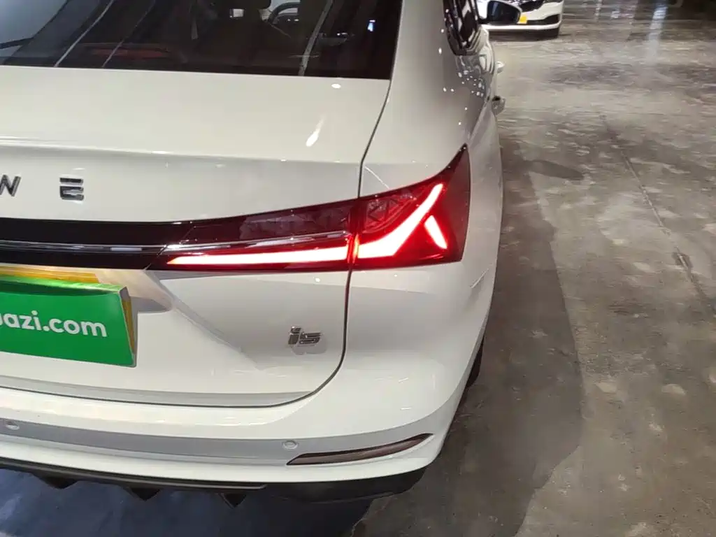 Roewe i5 — миниатюра 8