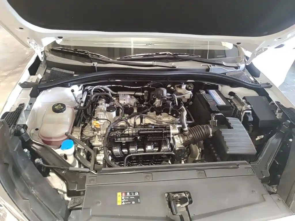 Roewe i5 — миниатюра 20