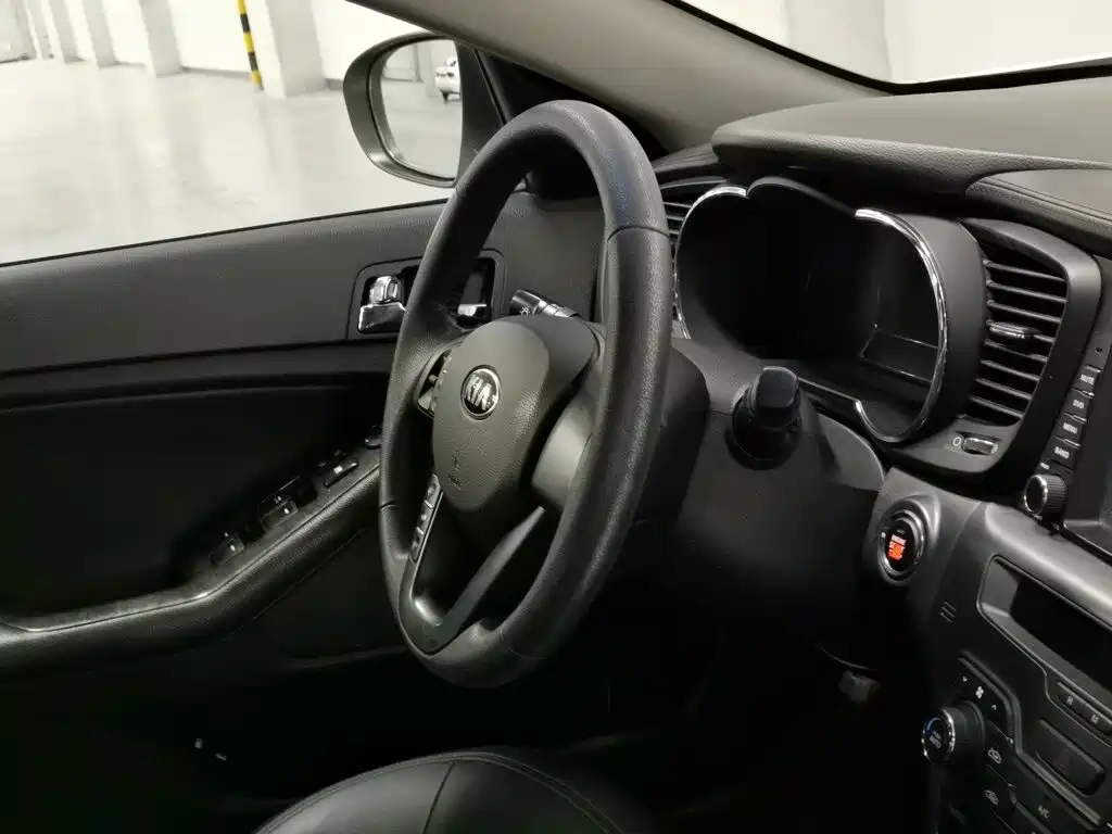 Kia K5 — миниатюра 22