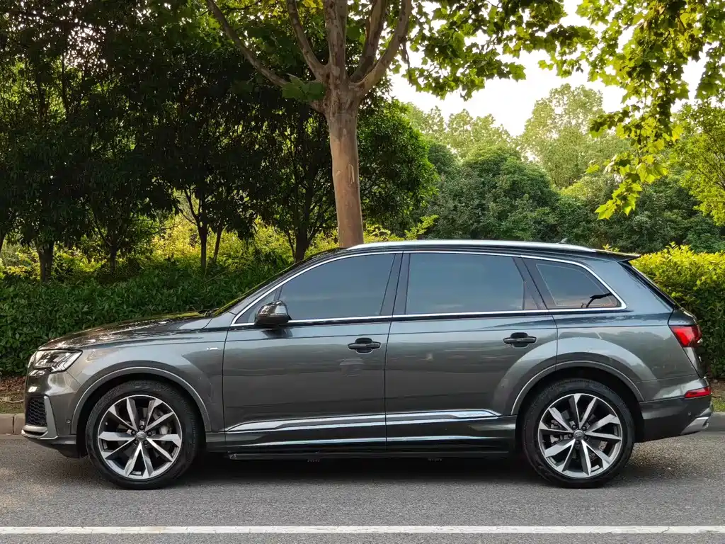 Audi Q7 2020 55 TFSI quattro S line Sport